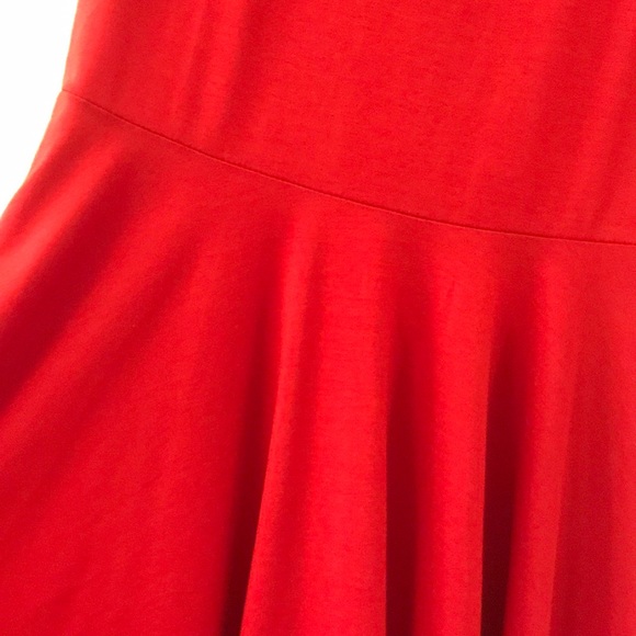 True Red Dress - Picture 2 of 6